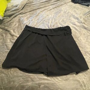 new with tags, 24, black belted wrap skort, boohoo